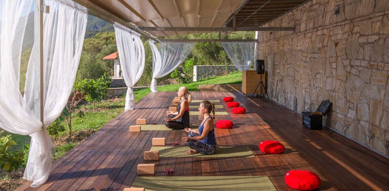 Salvator Villas & Spa Hotel, yoga deck