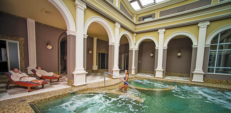 Bagni di Pisa, thermal pool