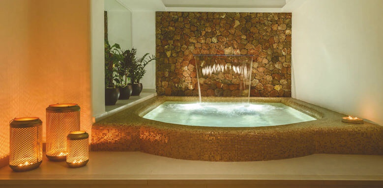 Clara Morgan Jacuzzi