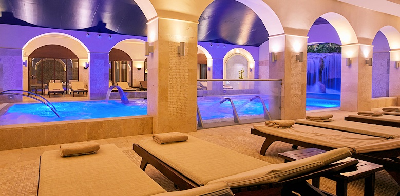 Secrets Lanzarote Resort & Spa, spa pool