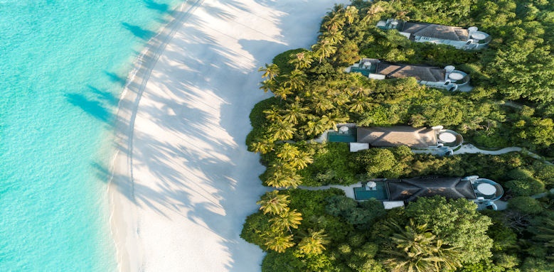 Anantara Kihava Maldives beach