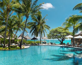 Constance Belle Mare Plage, pool and beds