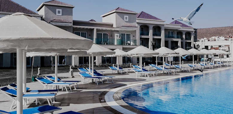 White Beach Resort, pool area