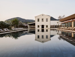 The Olivar Suites, pool