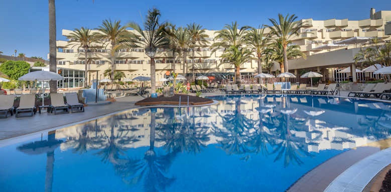 barcelo corralejo bay, pool area