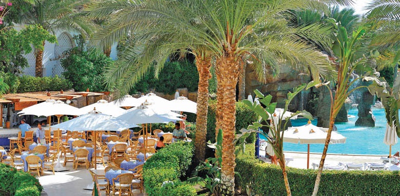 Baron Palms Resort, Paradise pool restaurant bar