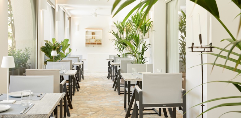 Marbella Corfu, Platea restaurant interior