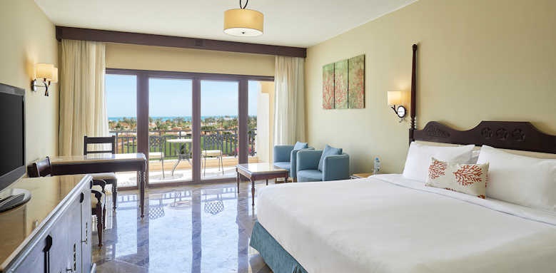 Steigenberger Al Dau Beach Hotel, deluxe room