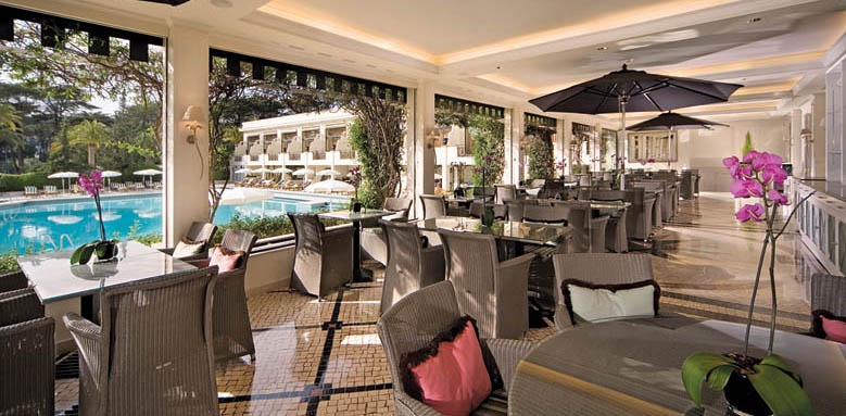 Palacio Estoril Hotel Golf & Spa, Boungaivillea terrace