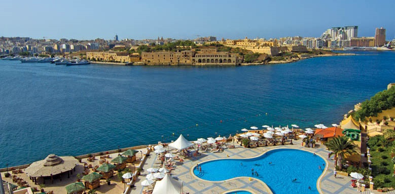 Grand Hotel Excelsior Malta, Pool and view