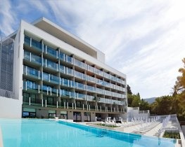 Hotel Kompas, Thumbnail